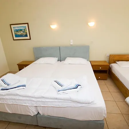 Kiapekou Aparthotel *